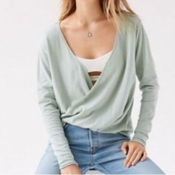 NWT UO Out From Under Callie Draped Surplice Top - Picture 3 of 4